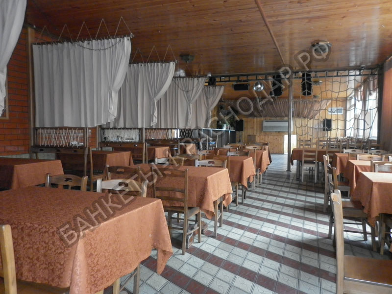 фотка зала Кафе Парус на 1 зал на 60 гостей, 2 зал на 100 гостей и летник на 100 гостей мест Краснодара