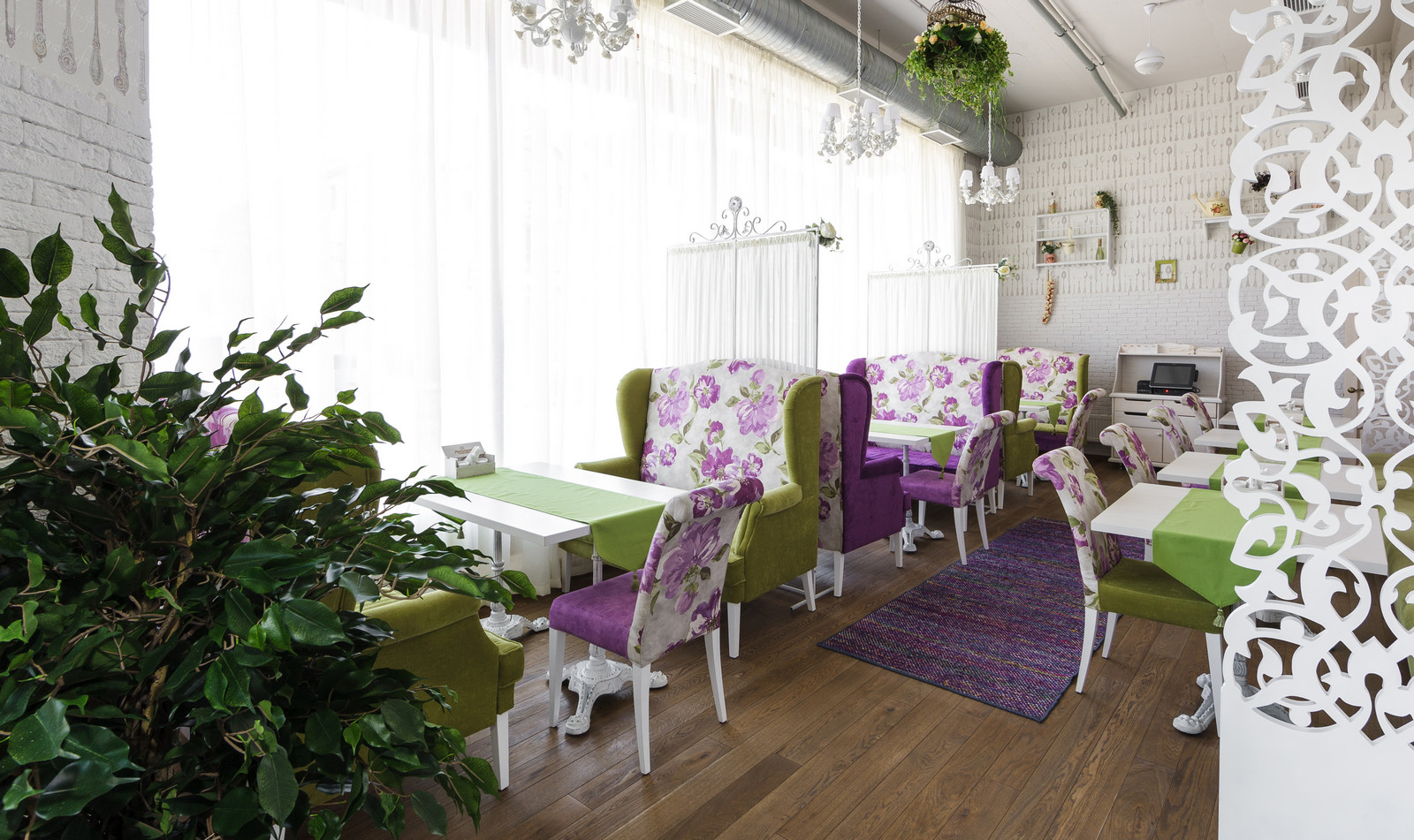 фотография помещения Банкетные залы Ресторан АРТиШОК на 56,8,200 номеров Краснодара