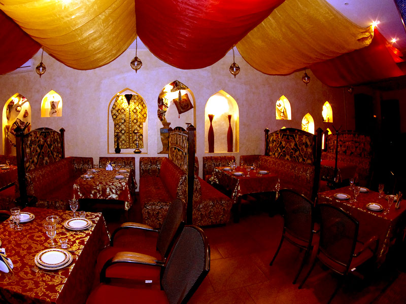 снимок интерьера Рестораны Шашлычный двор на 2 зала: 50 и 110 посадочных мест мест Краснодара