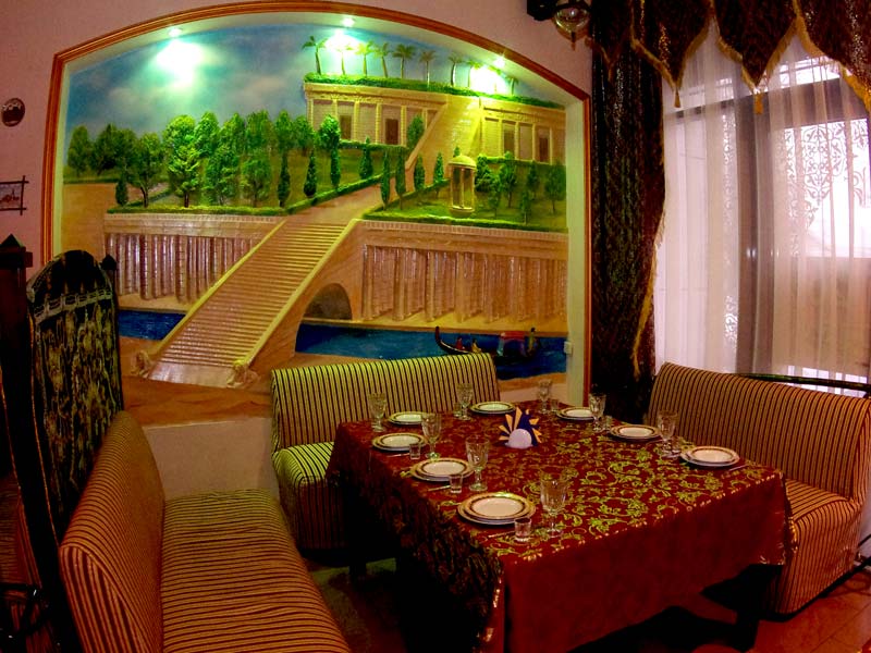 снимок помещения Рестораны Шашлычный двор на 2 зала: 50 и 110 посадочных мест мест Краснодара