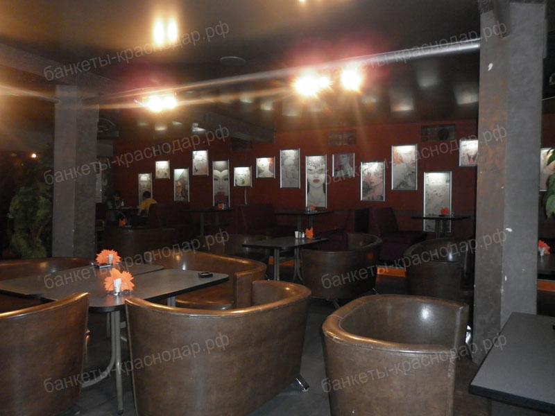 фото помещения для мероприятия Пиццерии УНИ-центр на 3 зала 1-й «Аквамир» - кафе с банкетным залом; 2-й - пиццерия, фаст-фуд; 3-й - ночной клуб «Фэнтази» мест Краснодара
